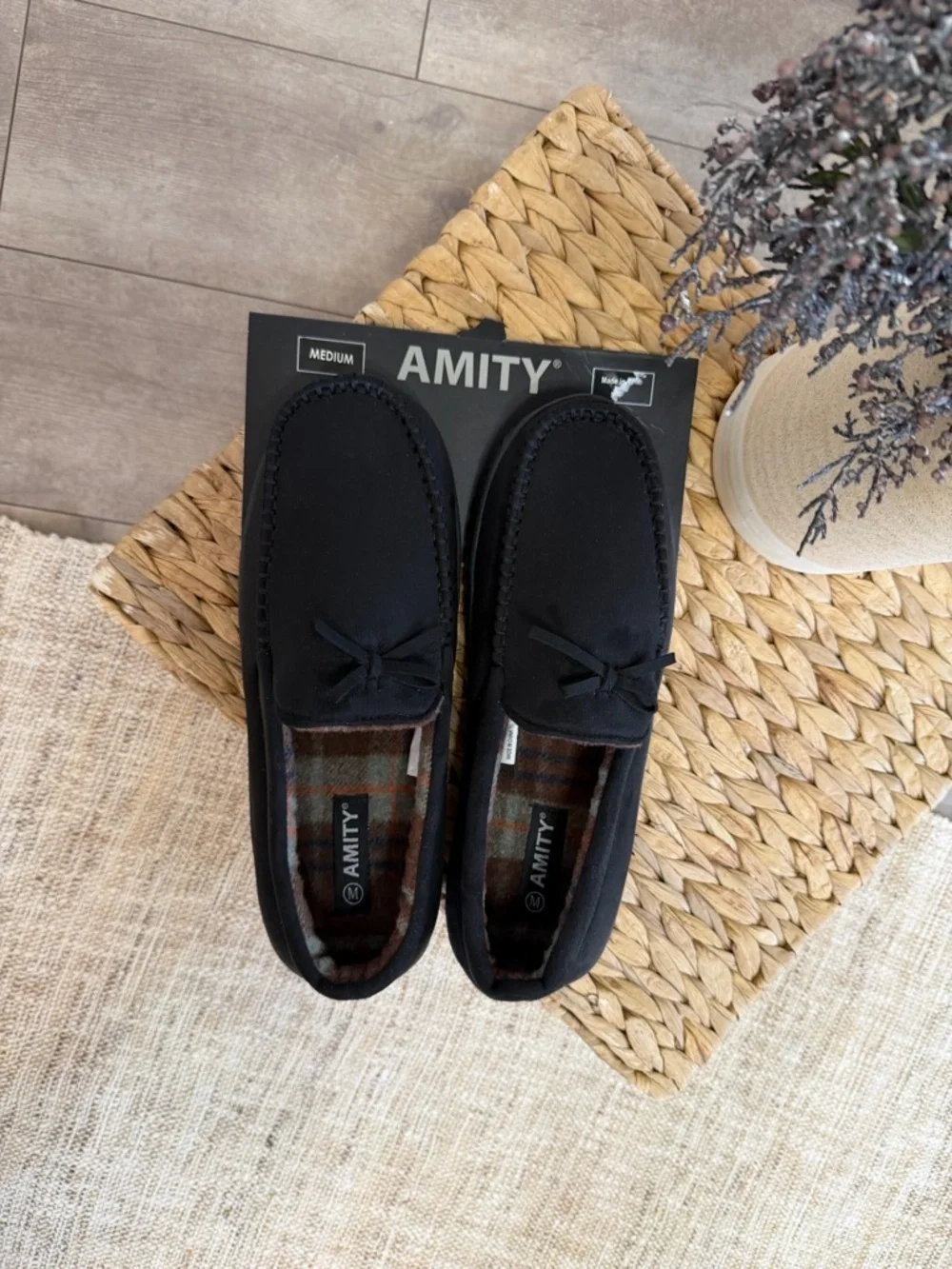 New Men’s Luxury Black Moccasin Slippers Size Medium Amity Moccasin Slippers